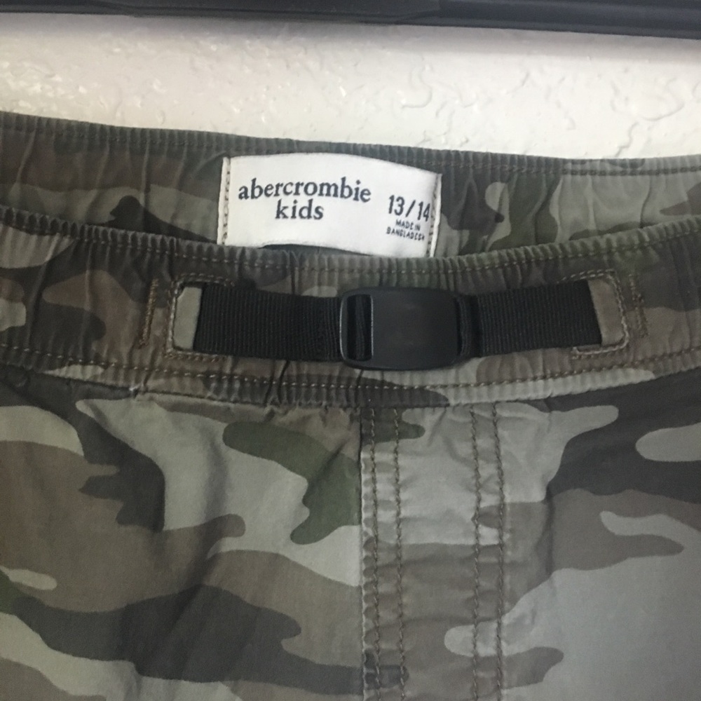 Abercrombie camo pants